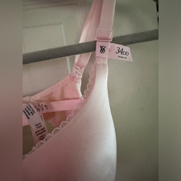 Body by Victoria Perfect Shape Push-up - Picture 7 of 8